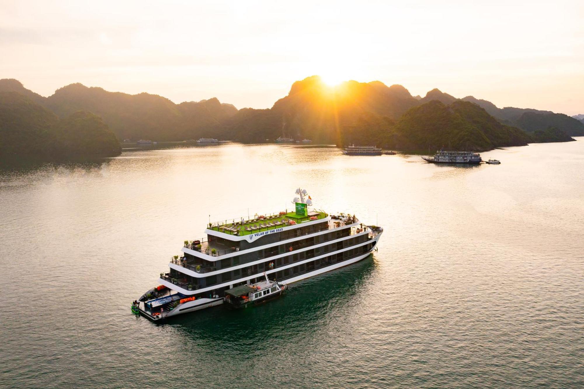 Velar Of The Sea Hotel ฮาลอง ภายนอก รูปภาพ